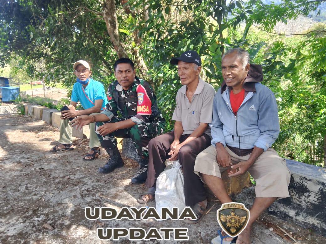 Pamwil dan Komsos Babinsa Koramil 1602-04/Maurole Berjalan Lancar di Desa Aewora