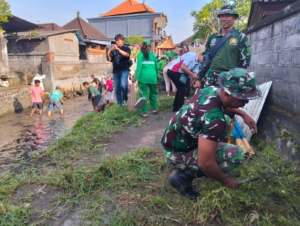 Wujudkan Bali Hijau dan Harmoni, Dandim 1616/Gianyar Pimpin Karya Bakti Tumpek Wariga di Abianbase