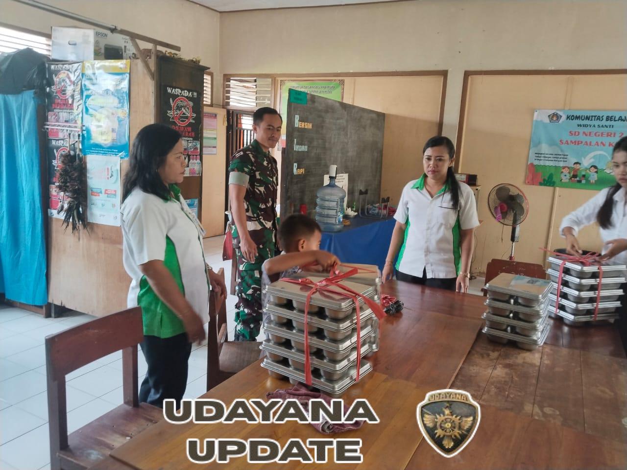 Babinsa Koramil Dawan Gelar Pendampingan Program MBG Di SDN 2 Sampalan Kelod