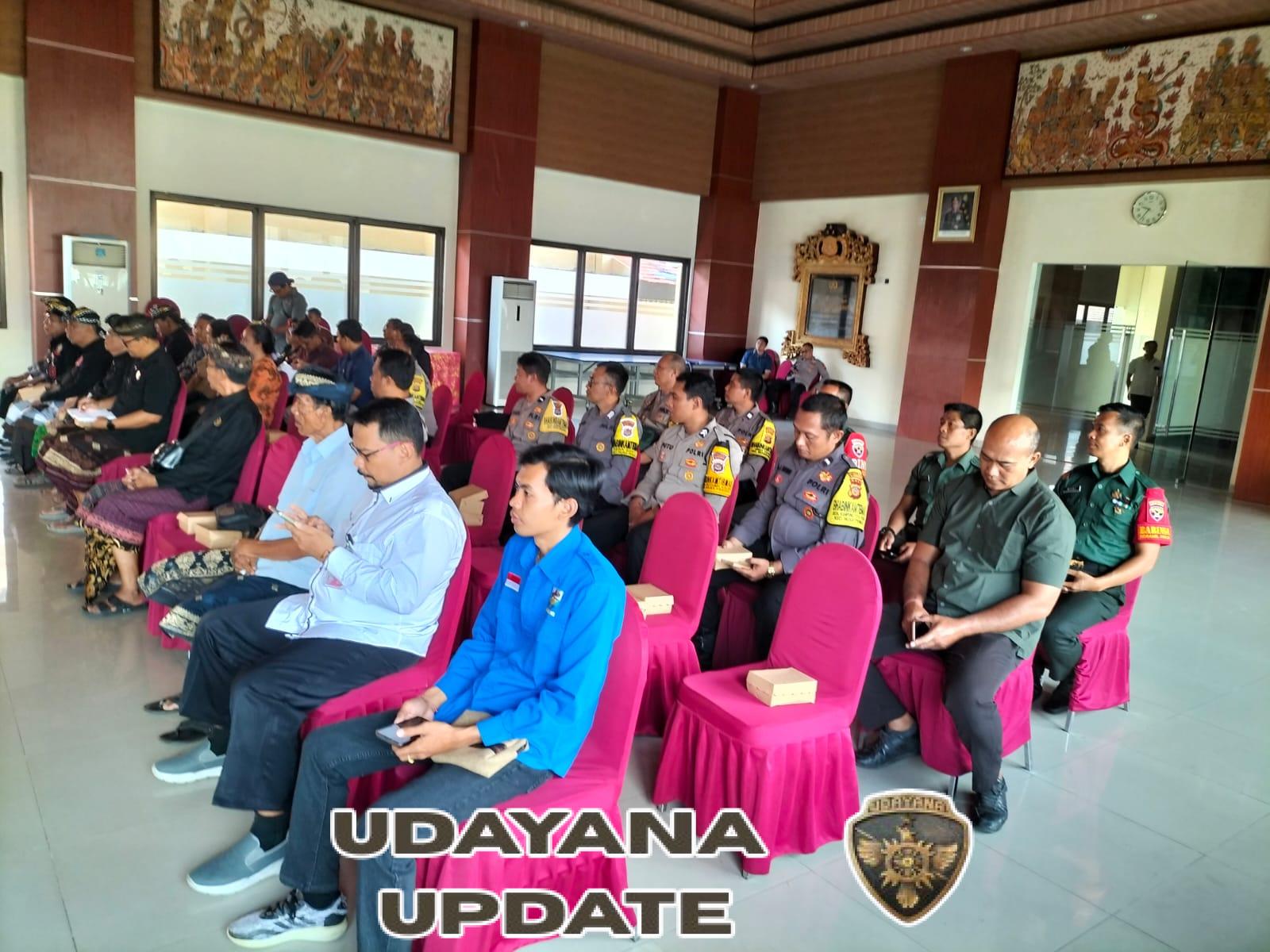 Babinsa Jajaran Kodim Klungkung Hadiri Pelatihan Intelijen Kultural Berbasis Kearifan Lokal sekaligus Pembentukan Tim Harmoni Segara Gunung Kabupaten KlungkungBabinsa Jajaran Kodim Klungkung Hadiri Pelatihan Intelijen Kultural Berbasis Kearifan Lokal sekaligus Pembentukan Tim Harmoni Segara Gunung Kabupaten Klungkung