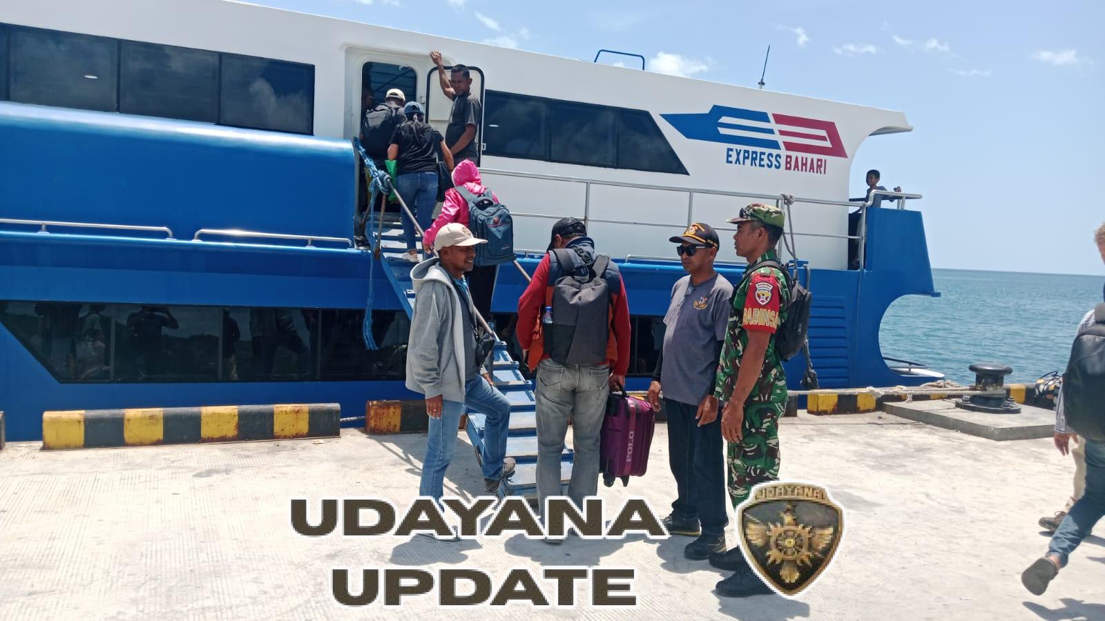 Arus Kapal di Pelabuhan Ba’a Berjalan Lancar, Babinsa Pastikan Situasi Aman dan Kondusif