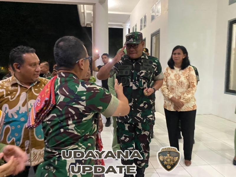 Hangat dan Penuh Kekeluargaan, Pangdam IX/Udayana Disambut Bupati TTU dan Dandim 1618/TTU
