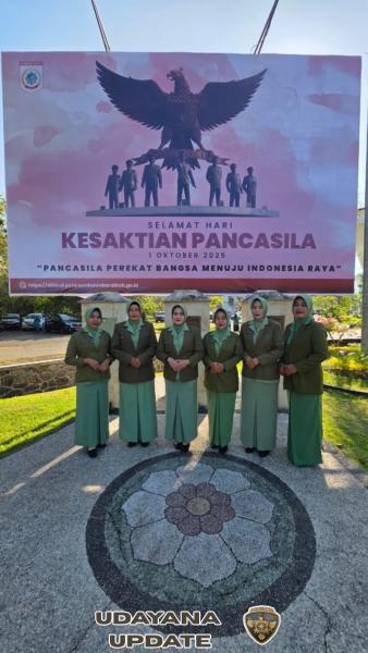 Kebersamaan Ketua Persit KCK XLIV Sumbawa Barat dan Forkopimda di Upacara Hari Kesaktian Pancasila
