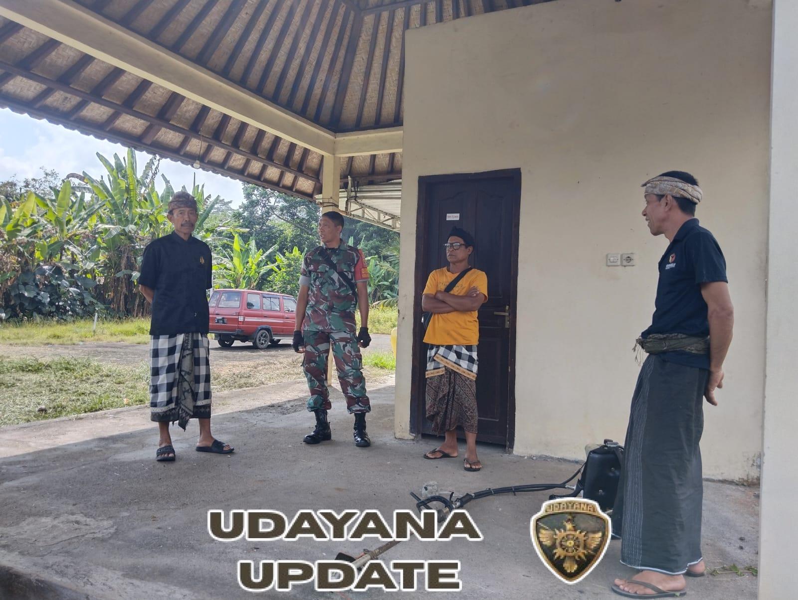 Melalui Komsos, Babinsa Desa Demulih Dorong Keharmonisan dengan Warga