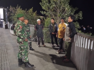 TNI dan Ormas Gelar Patroli Gabungan di Labuan Bajo, Jaga Keamanan dan Ketertiban Wilayah