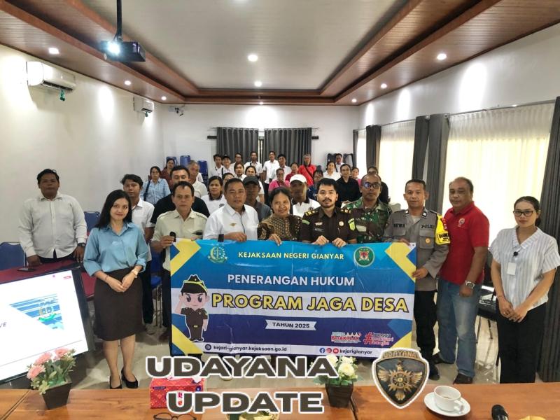 Wujudkan Desa Aman dan Tertib, Babinsa Sidan Hadiri Program Jaga Desa 2025