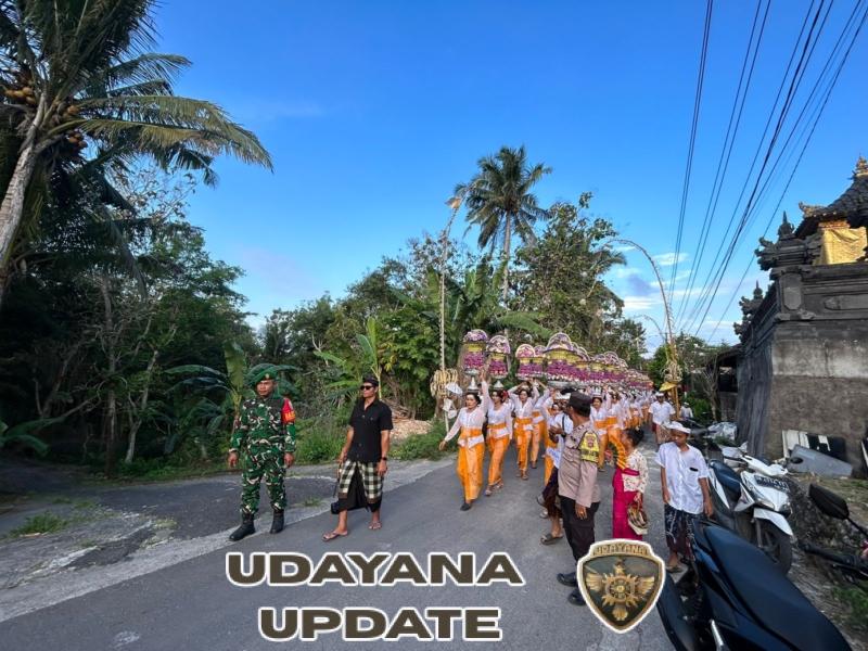 Babinsa Koramil Nusa Penida Kawal Tradisi Mepeed Desa Adat Gelagah Sembir