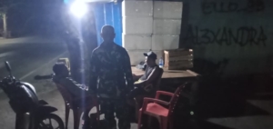 Babinsa Koramil 1625-02/Aimere Gelar Patroli Malam di Desa Legelapu