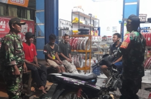 TNI Hadir di Tengah Warga, Patroli Koramil 1607-02/Empang Disambut Positif