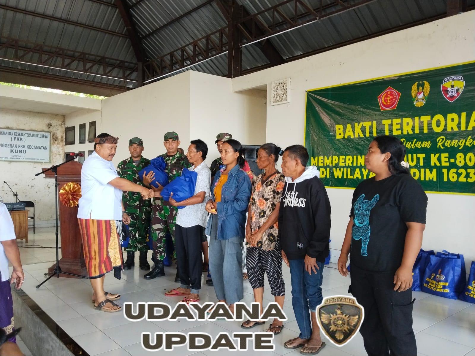 400 paket sembako di bagikan oleh Kodim 1623/Karangasem kepada Warga di Kec.Kubu dalam rangka memperingati HUT TNI ke – 80,
