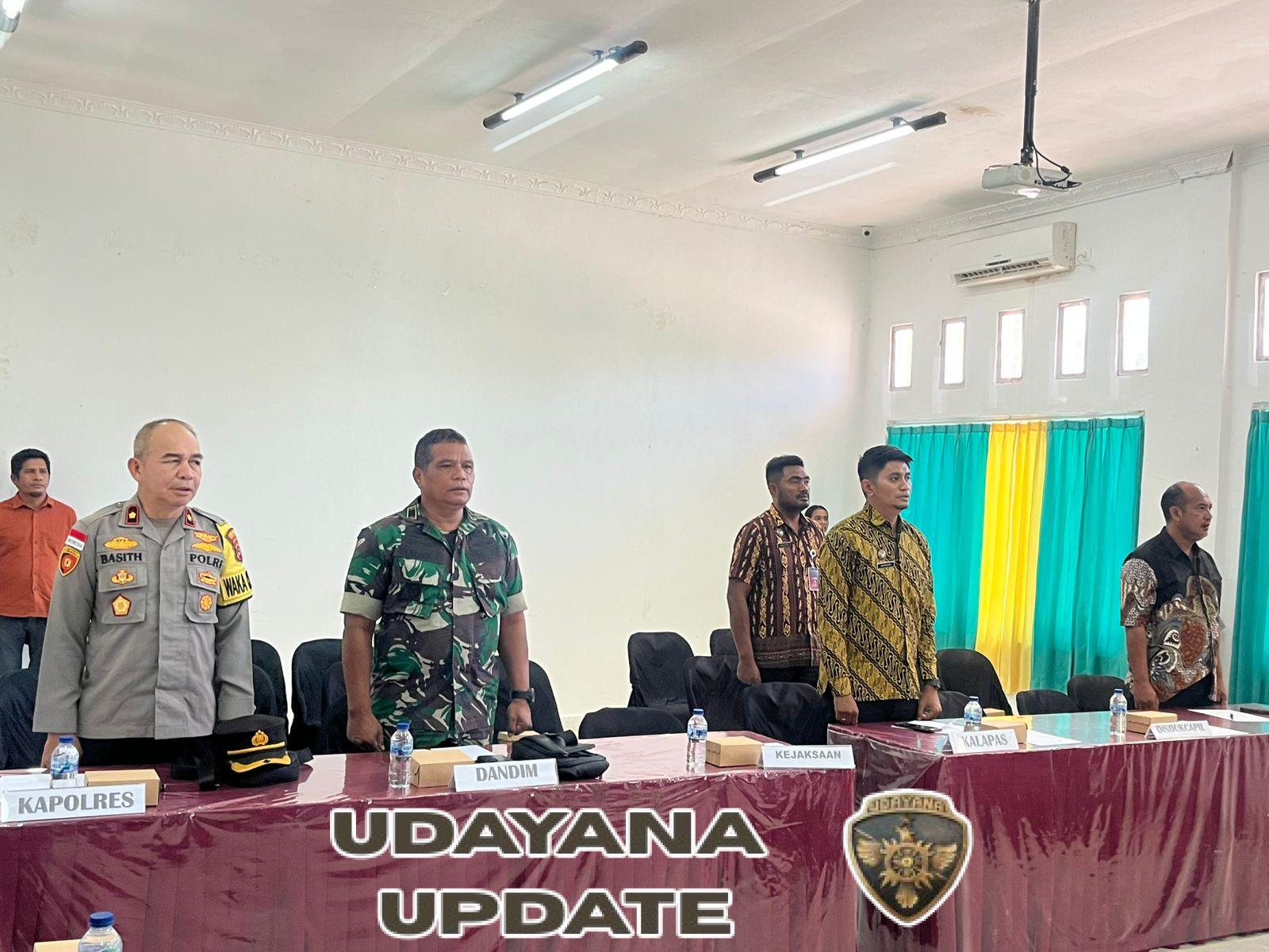 Pjs. Pasi Intel Wakili Dandim 1601/Sumba Timur di Rapat Pleno KPU