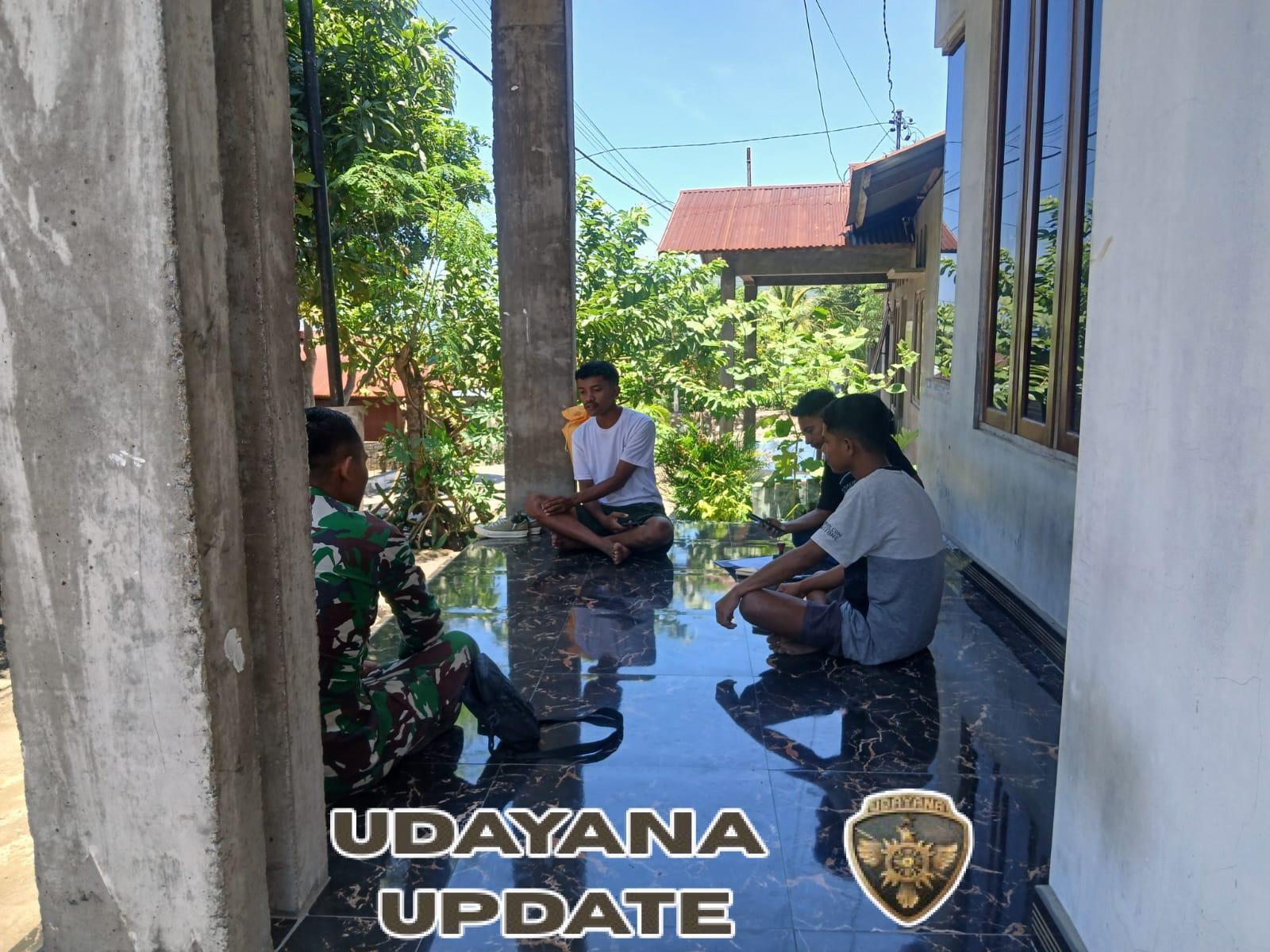 Babinsa Kodim 1602/Ende Tingkatkan Kamtibmas Melalui Komsos dan Pamwil di Desa Jegharangga