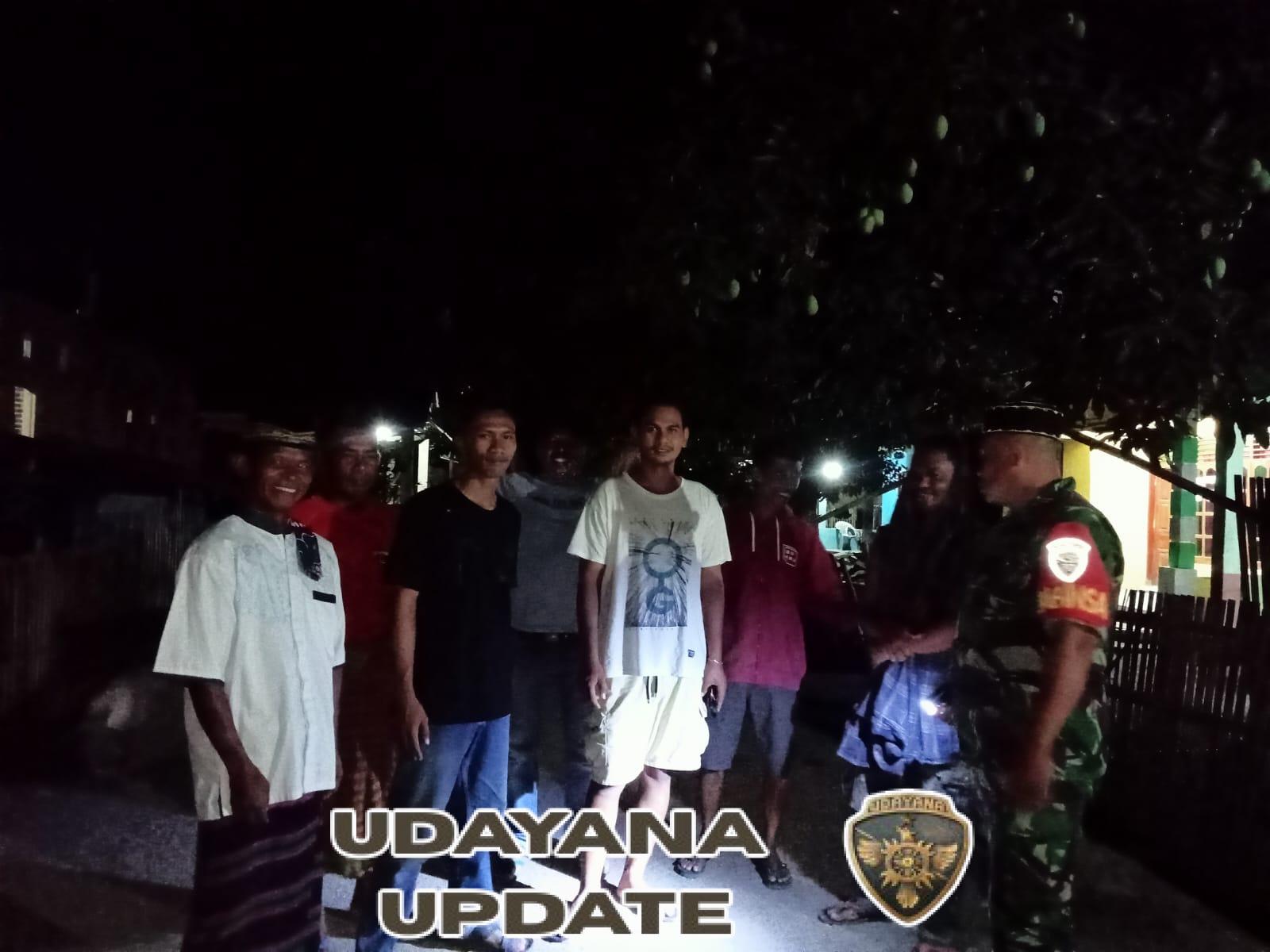 Patroli Malam di Lambitu, Babinsa Beri Himbauan ke Anak Muda Soal Bahaya Narkoba