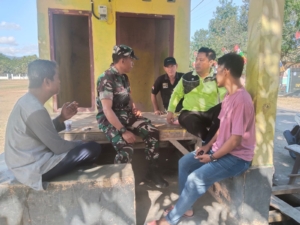 Empat Babinsa di Kecamatan Madapangga Serentak Laksanakan Komsos dengan Warga Binaan