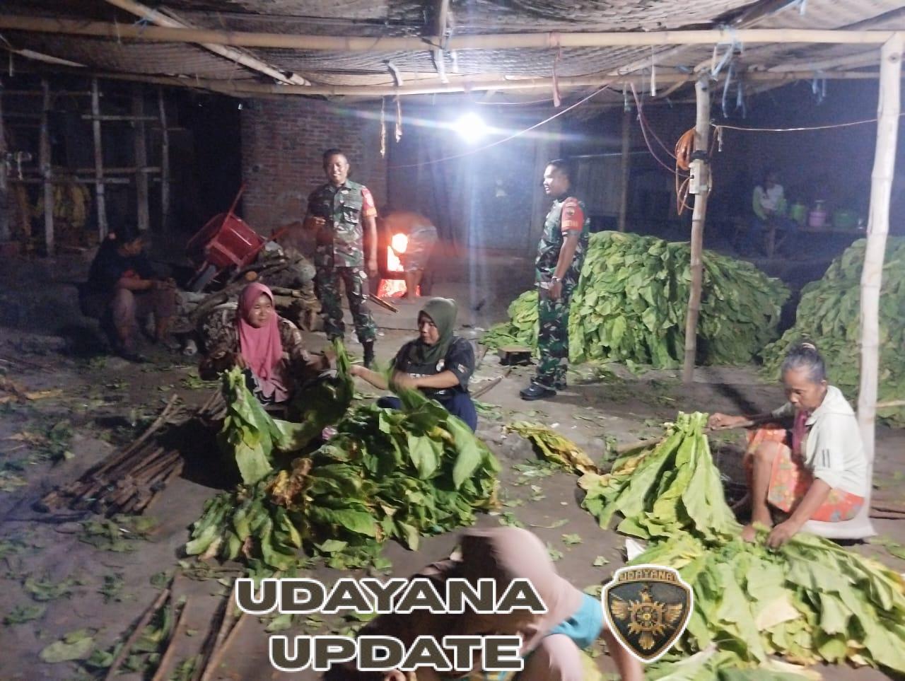 Sertu Muslihan Laksanakan Patroli Bersama Tokoh Masyarakat di Dusun Bare Due