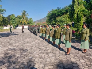 TNI-Polri dan Persit Kodim 1622/Alor Tabur Bunga di Makam Pahlawan