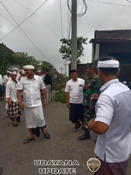 Bupati Gianyar Hadiri Melaspas di Desa Kerta, Babinsa Wujudkan Suasana Kondusif