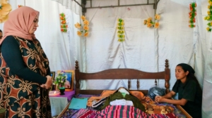 Persit KCK Cab XIX Dim 1618 Tunjukkan Kepedulian, Melayat ke Rumah Duka Anggota Koramil 1618-06/Bian