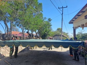 Peduli Tanah Perbatasan, Satgas Pamtas RI-RDTL Sektor Barat Berikan Bantuan Tenda Gratis