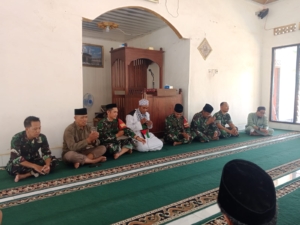 Kodim 1628/Sumbawa Barat Gelar Sholat Zuhur dan Doa Bersama Sambut HUT TNI ke-80