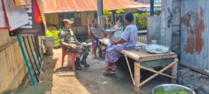 Tingkatkan Kamtibmas, Serka Petrus Gobhe Gelar Komsos di Dusun Kopoone