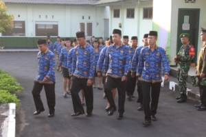 Kasdim Tabanan Pimpin Kehadiran Personel Kodim pada Upacara HUT TNI ke-80