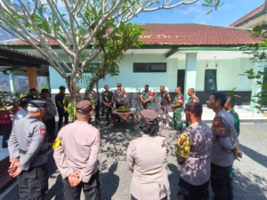 Aksi Kejutan! Polsek Tegallalang ‘Serbu’ Makoramil dalam Perayaan HUT TNI ke-80