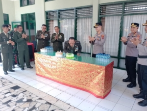 Kodim 1623/Karangasem menerima ucapan HUT TNI ke -80 dari Kapolres.