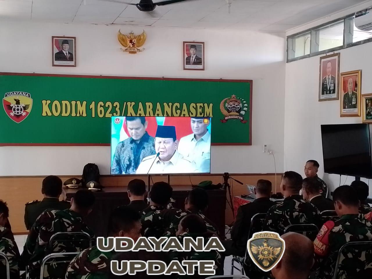 Kasdim 1623/Karangasem bersama Perwira staf, Danramil dan seluruh anggota nonton bersama secara virtual Upacara Peringatan HUT TNI ke-80.