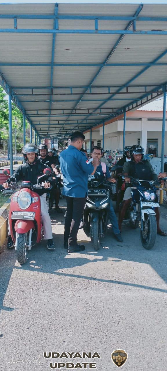 Babinsa Koramil 1627-02/Pantai Baru Amankan Keberangkatan Kapal KM. Garda Maritim 3