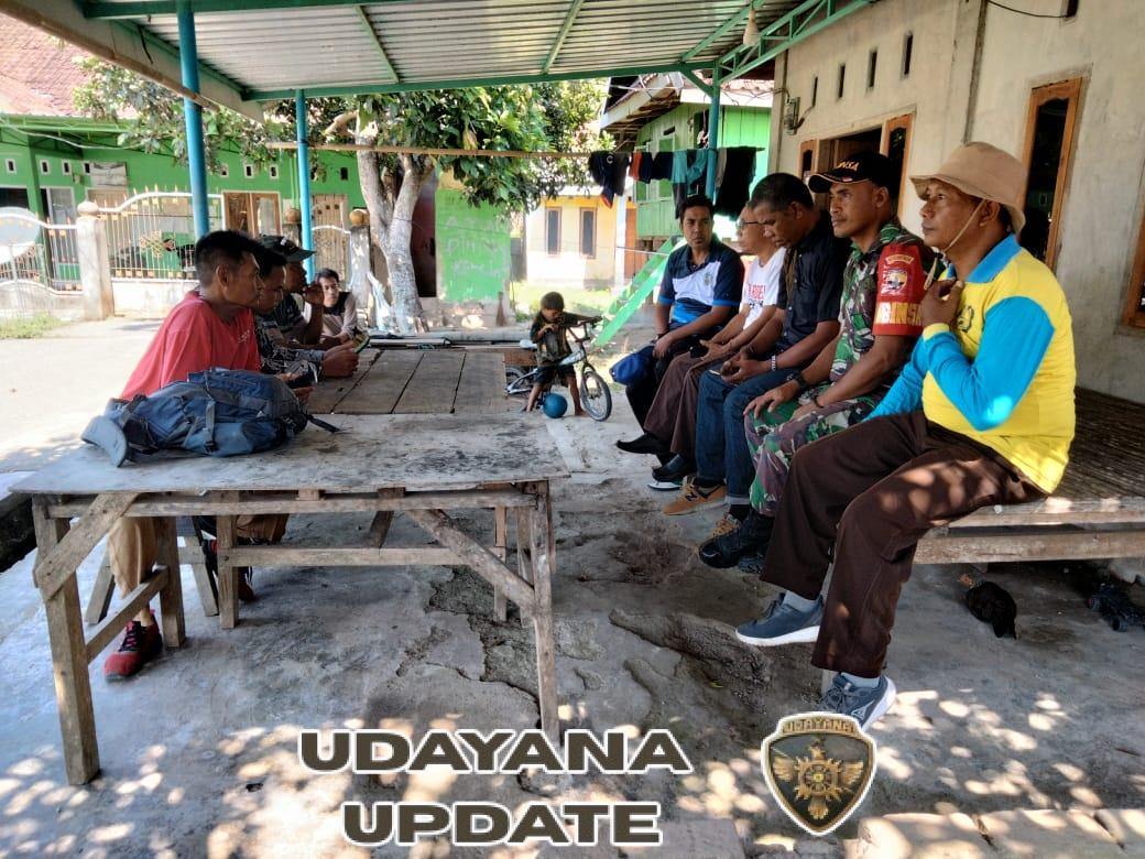 Babinsa Desa Tebo Ajak Warga Jaga Kamtibmas Lewat Komsos.