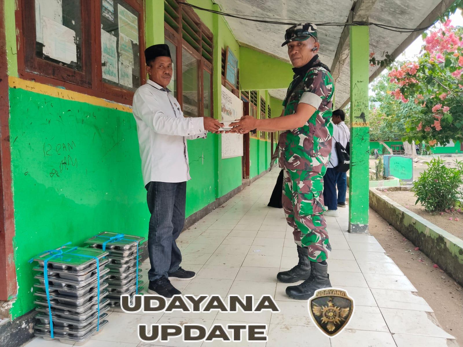 Babinsa Koramil 02/Bolo Sertu Heriyanto Aktif Distribusikan Makan Bergizi untuk Warga Madapangga