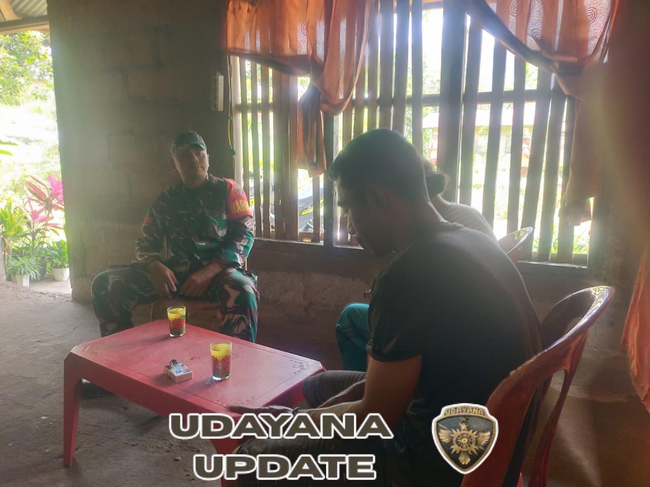 Babinsa Boawae Laksanakan Komsos dan Monitoring di Desa Leguderu