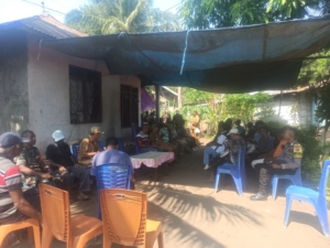 Babinsa Aimere Dampingi Pengukuran Tanah Milik Warga Desa Legelapu