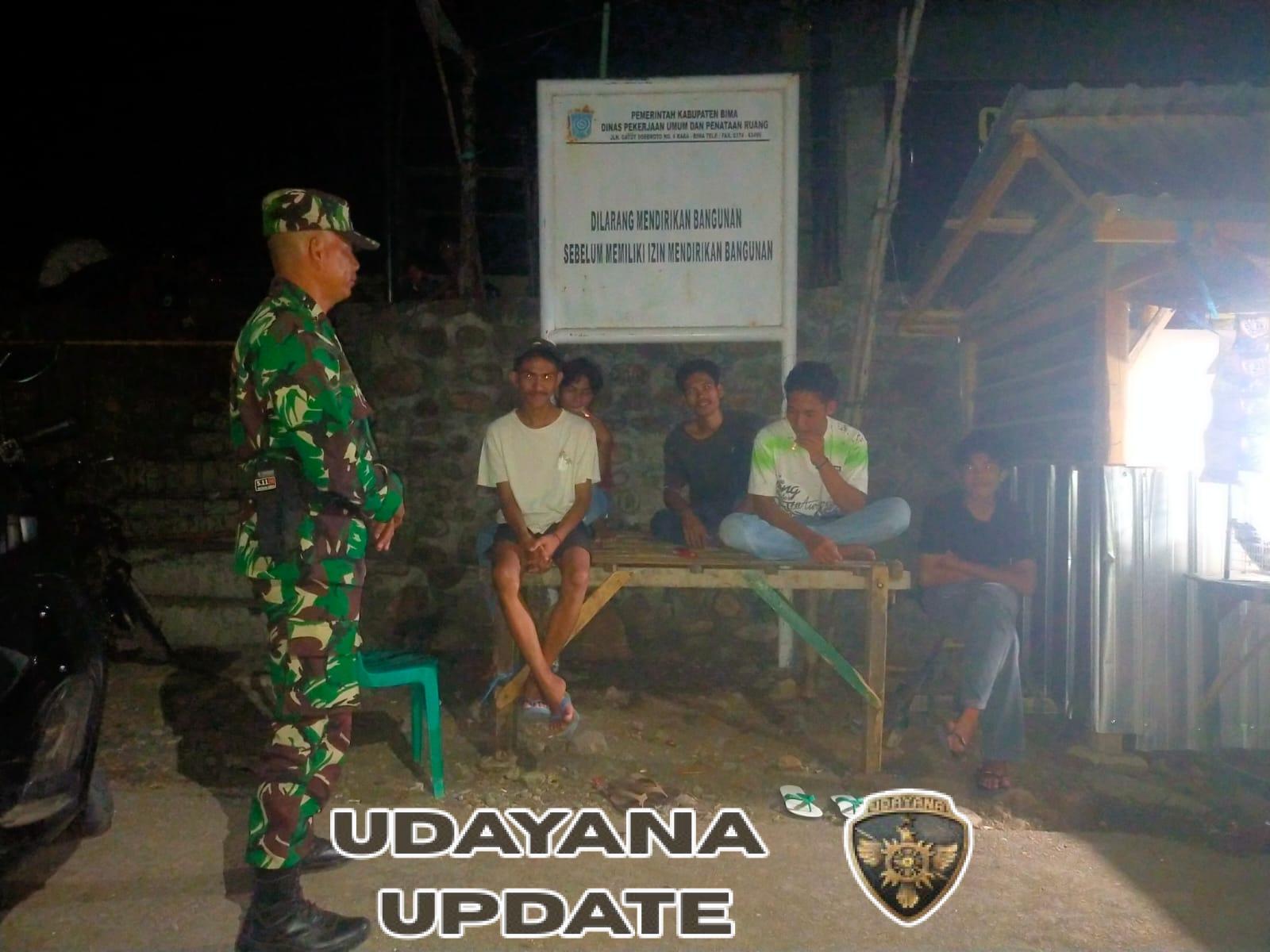 Warga Desa Karumbu dan Sekitarnya Diajak Jaga Kerukunan oleh Babinsa Koramil Wawo