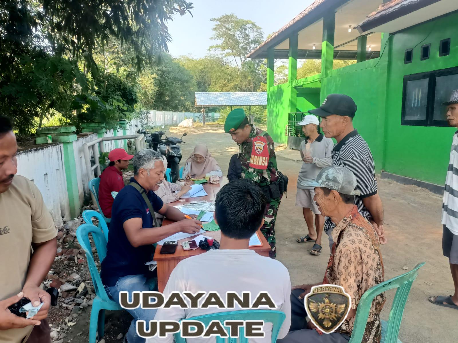 Babinsa Seteluk Tengah Dampingi Tim Dinas Pertanian Laksanakan Registrasi Hewan Ternak 2025