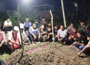 Babinsa Desa Seran Melayat Warga Binaan yang Meninggal Dunia