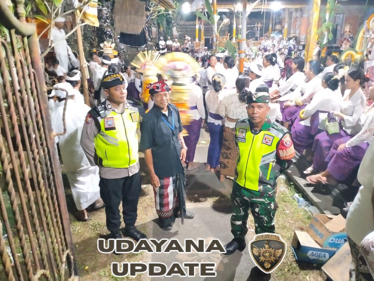 TNI-Polri dan Pecalang Kompak Wujudkan Kamtibmas Saat Karya Pedususan Alit di Desa Suwat