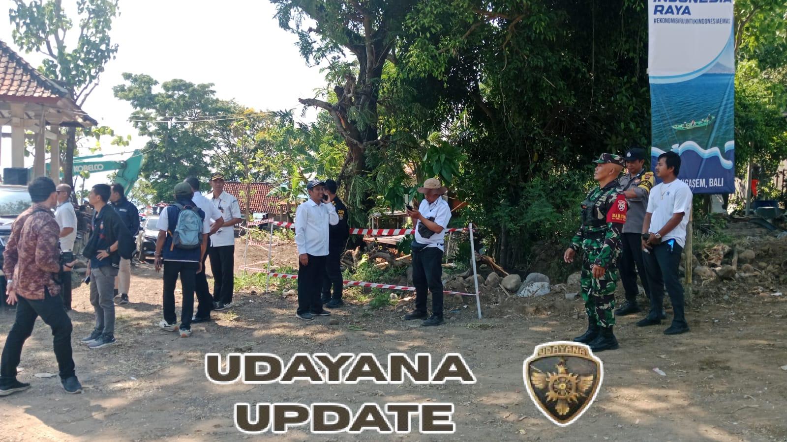 Babinsa 1623-01/Karangasem monitoring kunjungan kerja Kementerian Kelautan RI di lokasi pembangunan Kampung Nelayan Merah Putih.