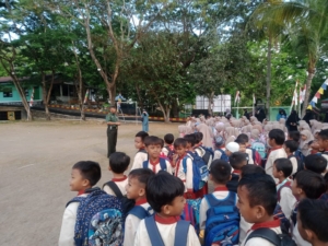 Pasi Ter Kodim 1614/Dompu Edukasi Siswa SDIT Imam Bukhari Tentang Profesi TNI