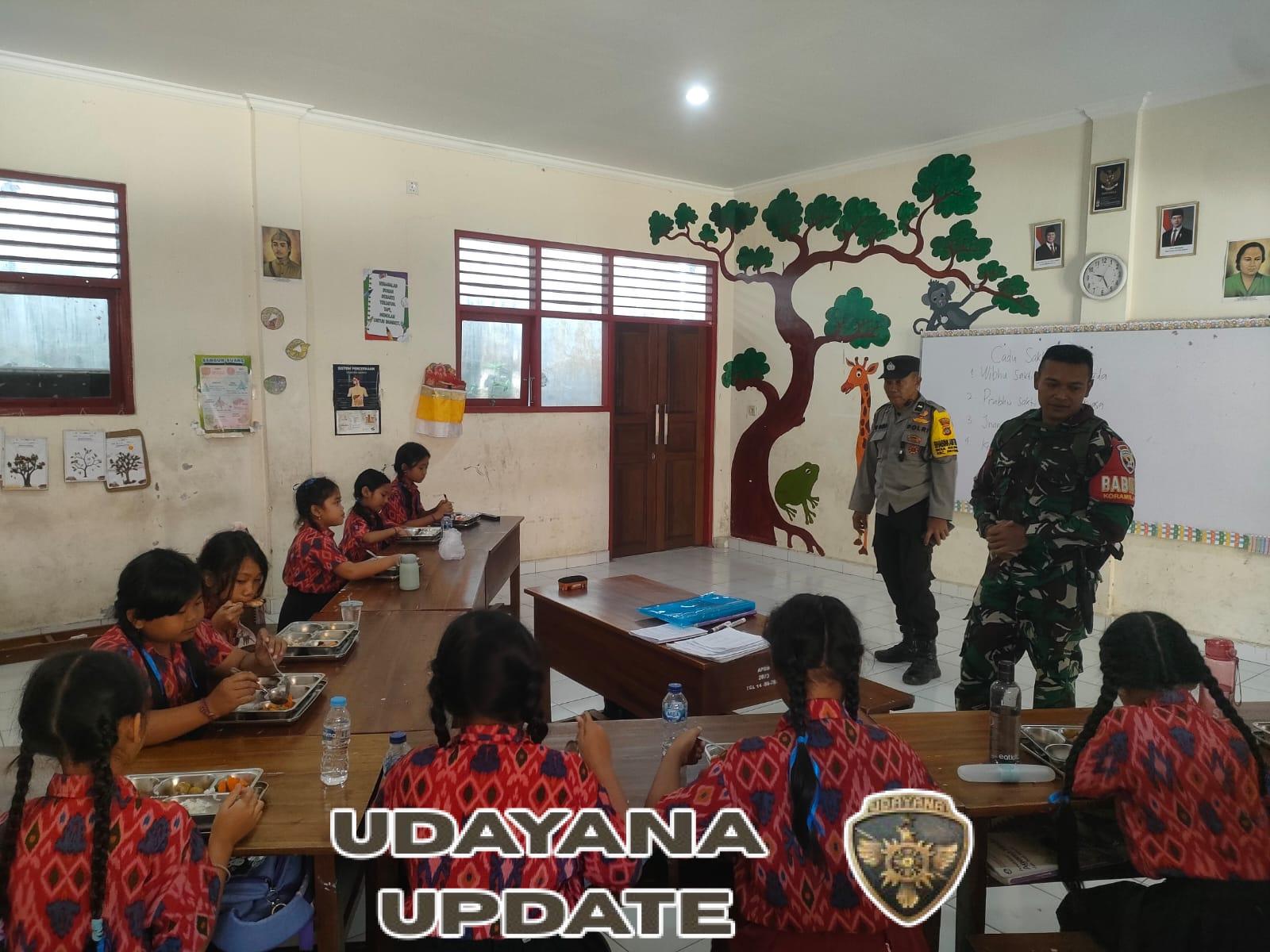 Babinsa Melinggih Dukung Program Makan Bergizi Gratis untuk Anak Sekolah di Payangan