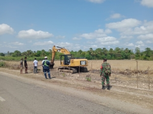 Sinergi TNI–Polri Amankan Pembangunan Kawasan Sentra Industri Garam Nasional di Rote Ndao