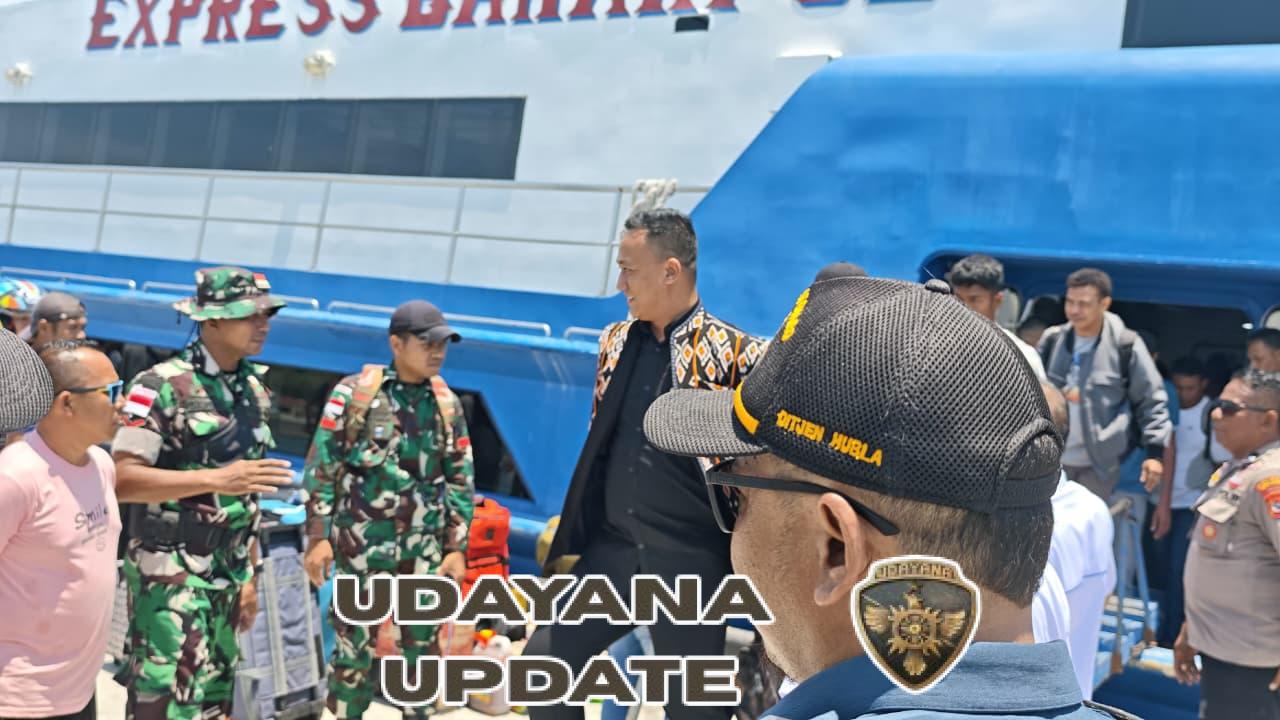 Babinsa Koramil 1627-01/Ba’a Laksanakan Pemantauan Kedatangan Kapal Expres Bahari 8E di Pelabuhan Ba’a
