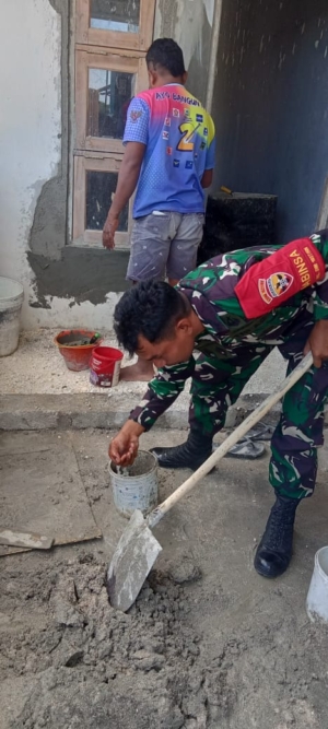 Babinsa Koramil 1627-01/Ba’a Jalin Silaturahmi Lewat Komsos di Desa Pilasue