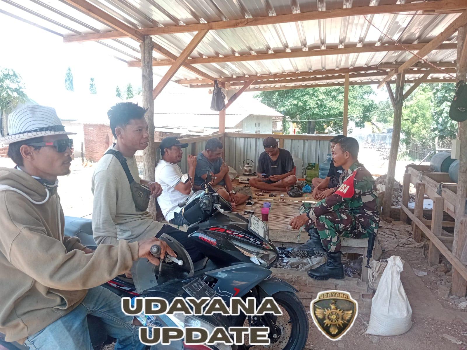 Babinsa Lamunga Laksanakan Komsos Ajak Warga Jaga Keamanan dan Ketentraman