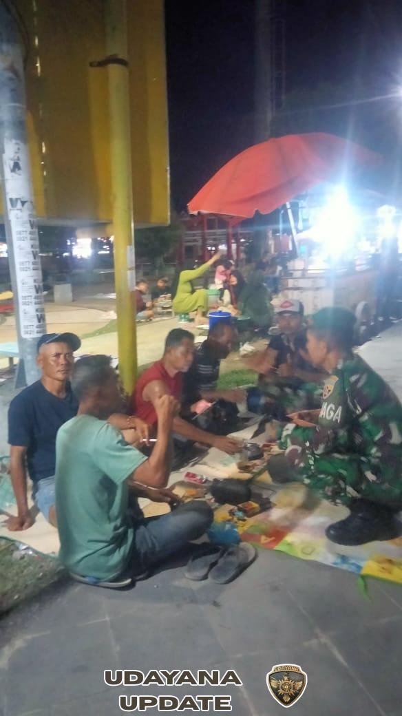 Patroli Malam Babinsa Koramil 1628-01/Taliwang Tingkatkan Keamanan Wilayah