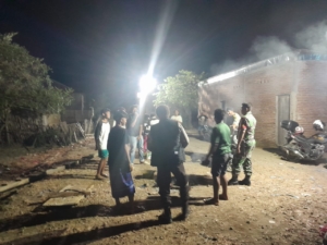 Serma Edi Sumardi Pimpin Apel Pengecekan Personil Siskamling untuk Wujudkan Lingkungan Kondusif