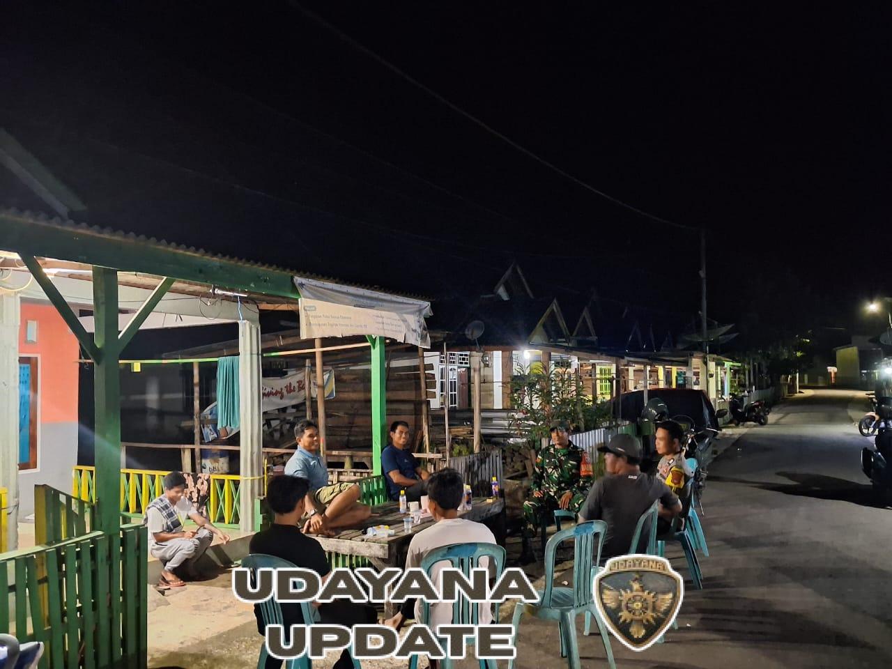 Babinsa Bangkat Monteh Gelar Patroli Malam Bersama Warga dan Bhabinkamtibmas