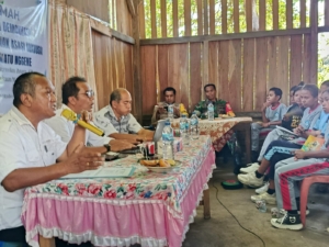 TNI Turun Langsung! Babinsa Sertu Zumaidin Ajak Warga Pahami Makna Demokrasi dan HAM