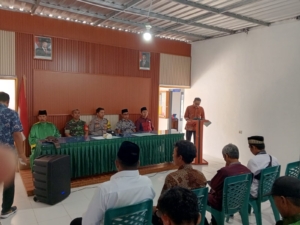 Serka Suhardin Hadiri Pelantikan Perangkat Desa Mama, Dorong Pelayanan Publik yang Lebih Baik